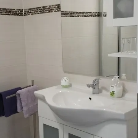 Ferienhaus-raju-zeltingen Lägenhet