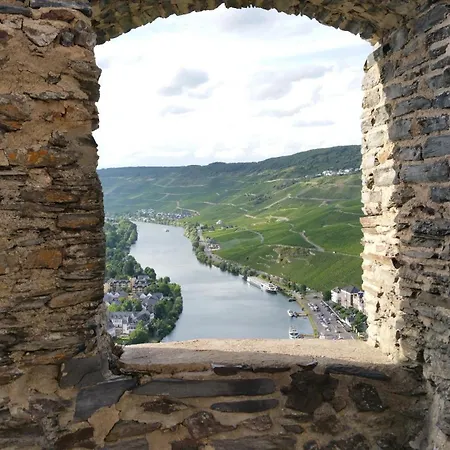 Ferienhaus-raju-zeltingen *