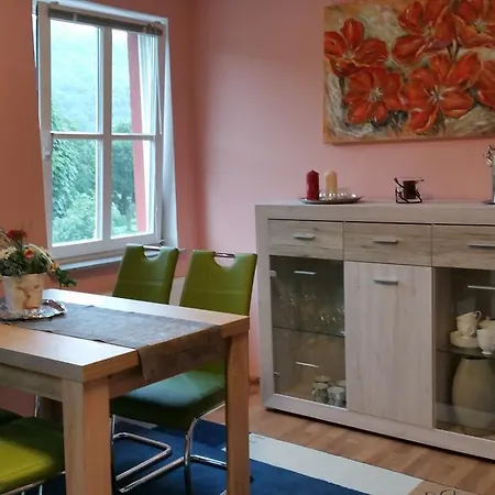 Ferienhaus-raju-zeltingen *